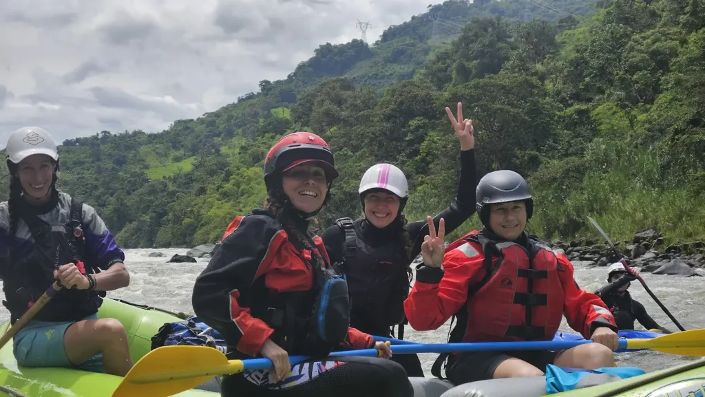 Whitewater rafting – Quijos River, 5 km – Class III+